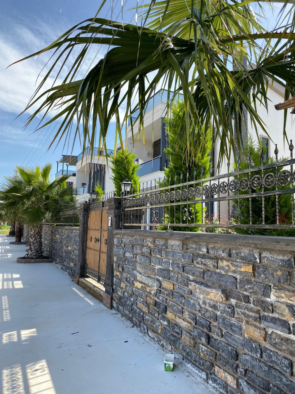 Golden Life Çamlık Villas private pool and garden
